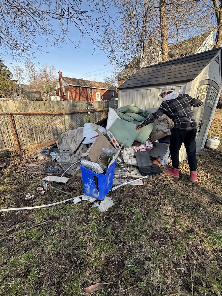 Junk Removal Pros Mississauga